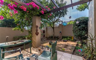 2 Bedroom Apartment in Lonehill