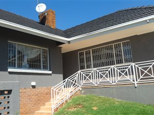 3 Bedroom House in Mondeor