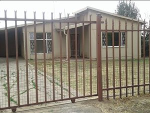 3 Bed House in Observation Hill