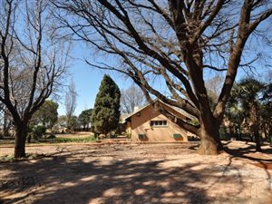 2 ha Farm in Mooilande