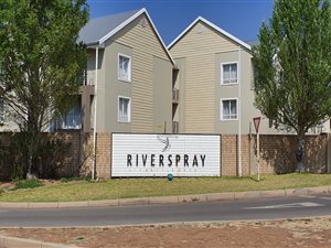 2 Bed Townhouse in Riverspray Lifestyle Estate