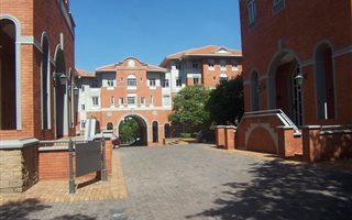 542 m² Commercial space in Glenvista
