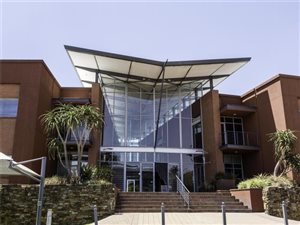 420 m² Office Space in Bedfordview