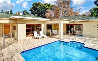 3 Bedroom House in Oaklands