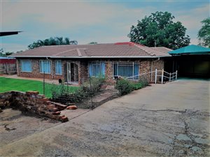 5 Bed House in Danville