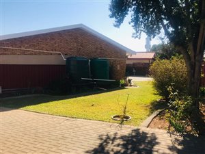 4 Bed House in Kestellhof