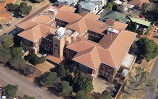 1700 m² Office Space in Hatfield