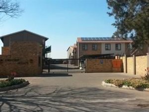 2 Bed Apartment in Vanderbijlpark CW