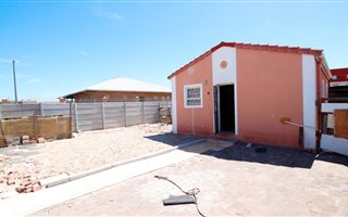 2 Bedroom House in Scottsdene