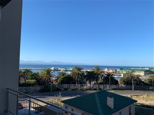3 Bed Apartment in Mossel Bay Central