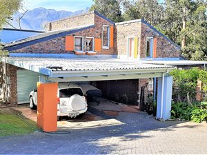 4 Bed House in Heather Park