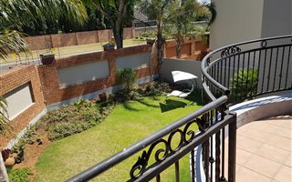 3 Bedroom Cluster in Van Riebeeck Park