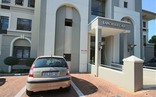 24 m² Office Space in Hyde Park