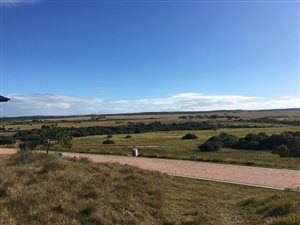 847 m² Land available in Kenton-on-Sea