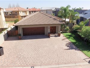 3 Bed House in Glen Eagles Estate