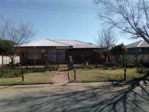 4 Bed House in Hennenman