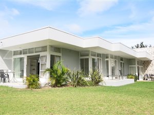 5 Bed House in Bergvliet