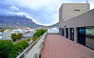 1500 m² Office Space in Bo Kaap