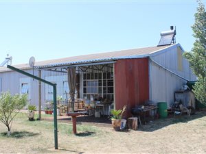 2.1 ha Farm in Theoville