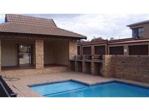 2 Bed Apartment in Erand Gardens