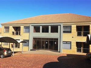 1500 m² Commercial space in Route 21 Business Park