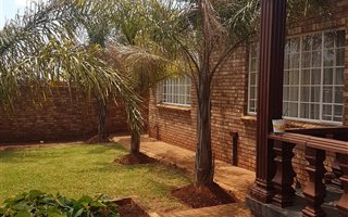 3 Bedroom Cluster in Noordheuwel