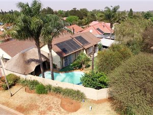 4 Bed House in Krugersrus