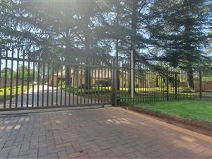5 Bed House in Henley on Klip