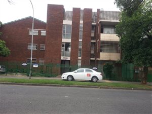 2 Bed Apartment in Regents Park