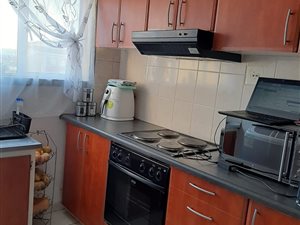 2 Bed Flat in Austerville
