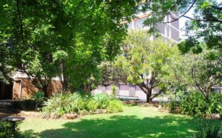 2 Bedroom Apartment in Weavind Park
