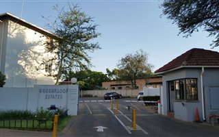 2 Bedroom Apartment in Groenkloof