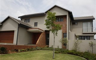 4 Bedroom House in Country View Estate