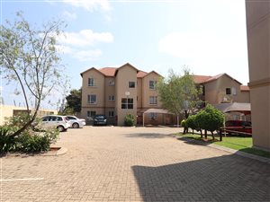 2 Bed Apartment in Pomona