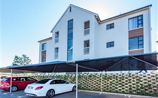 2 Bedroom Apartment in Emberton Estate