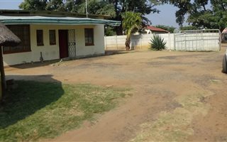 10 Bedroom House in Rustenburg North