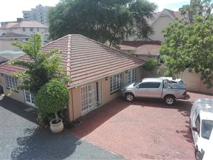 856 m² Office Space in Musgrave