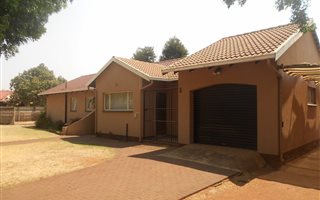 3 Bedroom House in Mayberry Park