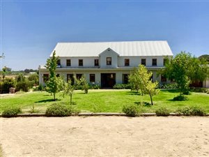 8 ha Farm in Paarl