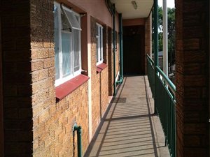 2 Bed Apartment in Vanderbijlpark Central