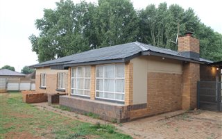 3 Bedroom House in Vanderbijlpark Central