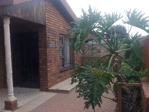 2 Bed House in Diepkloof