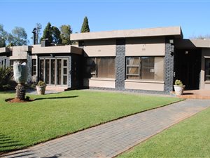 3 Bedroom House in Golf Park