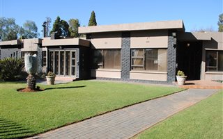 3 Bedroom House in Golf Park