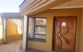 3 Bedroom House in Protea North