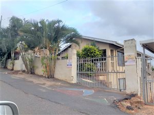 6 Bed House in Mobeni