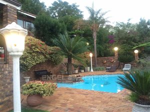 3 Bed House in Kosmos