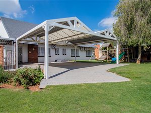 5 Bed House in Birchleigh
