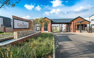 2 Bedroom Apartment in Carlswald Estate