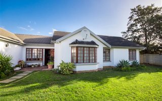 2 Bedroom House in Onverwacht